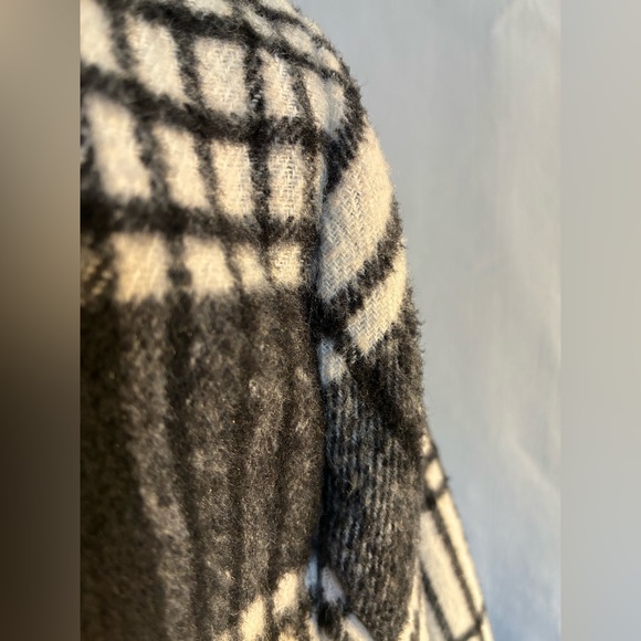 JouJou black & white plaid double breasted belted wool blend winter peacoat Sz L - Picture 11 of 16